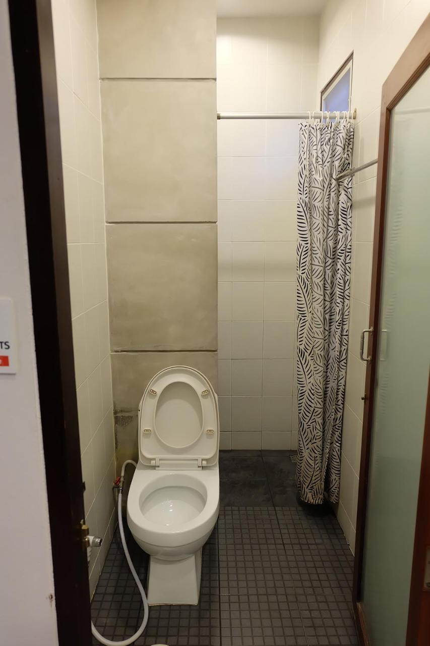 Baan Ma Feung Guesthouse Kanchanaburi City Exteriör bild